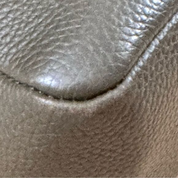 Forest Green Leather Shoulder bag~Made in Italy~Clean interior ~1 zipped pocket - Picture 8 of 14